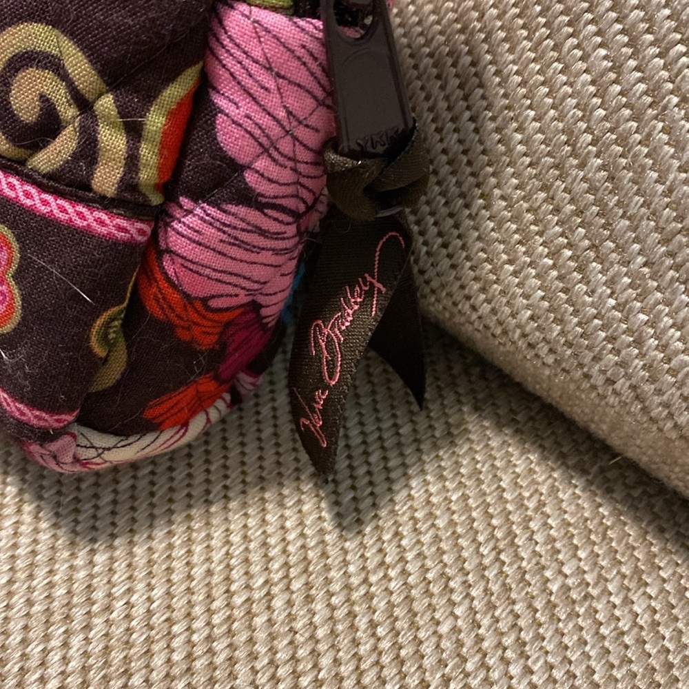 Vera Bradley Cosmetic Pouch in Retired Mod Floral Pink Pattern - Picture 4 of 5